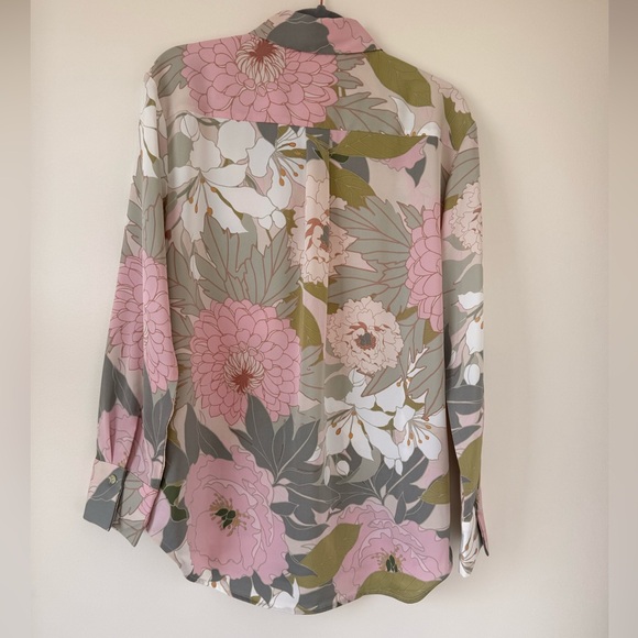 Floral Button-Up blouse - Picture 4 of 6